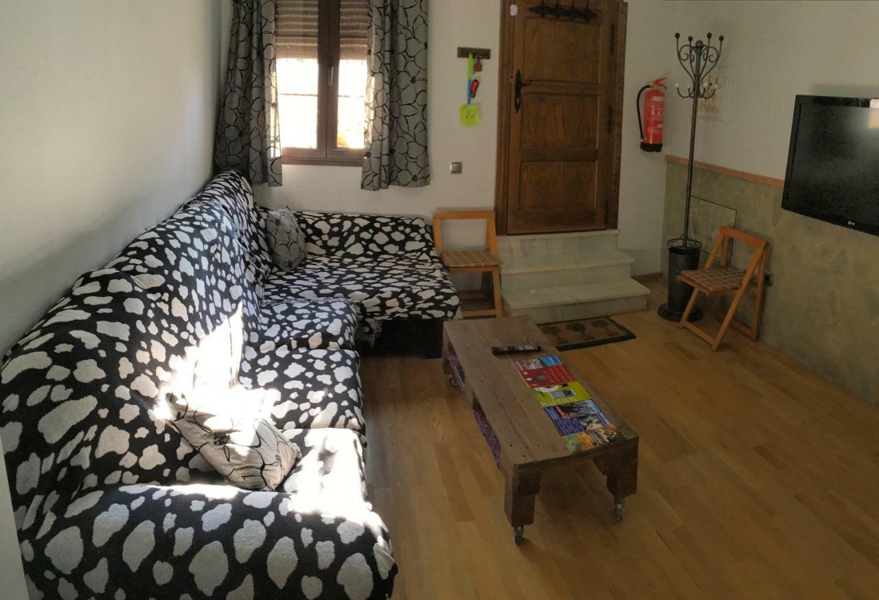 בית הארחה בנאוקאס 	Casa El Cabrero מראה חיצוני תמונה