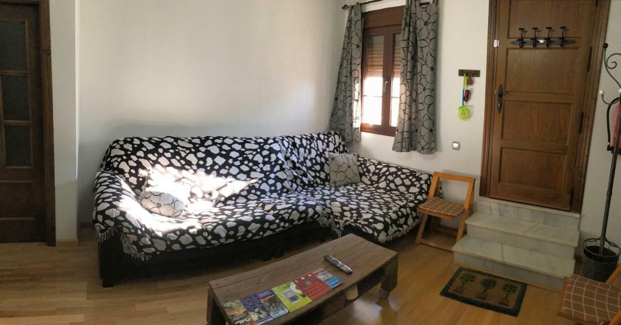 בית הארחה בנאוקאס 	Casa El Cabrero מראה חיצוני תמונה