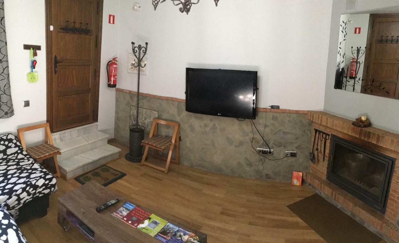 בית הארחה בנאוקאס 	Casa El Cabrero מראה חיצוני תמונה