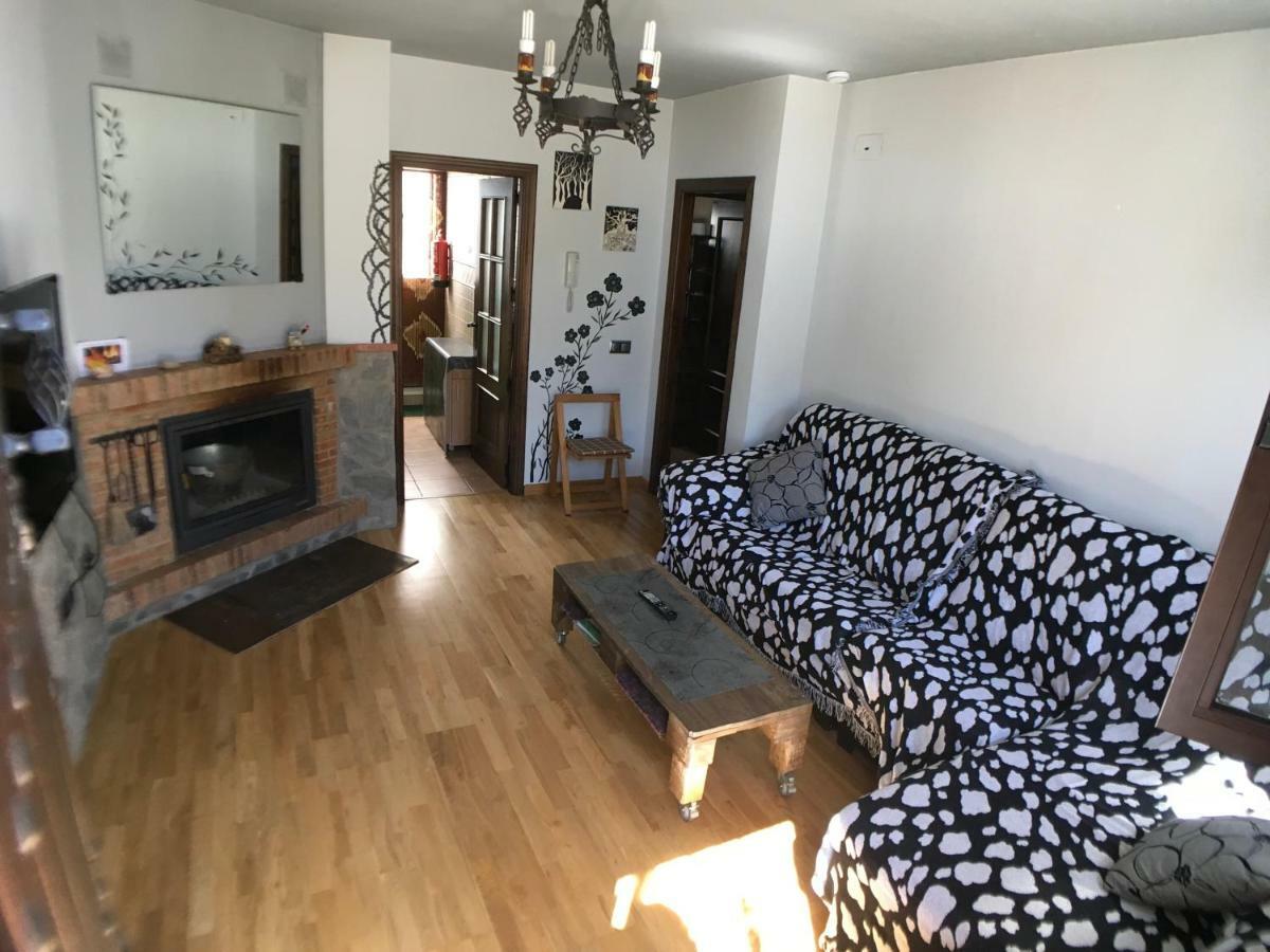 בית הארחה בנאוקאס 	Casa El Cabrero מראה חיצוני תמונה
